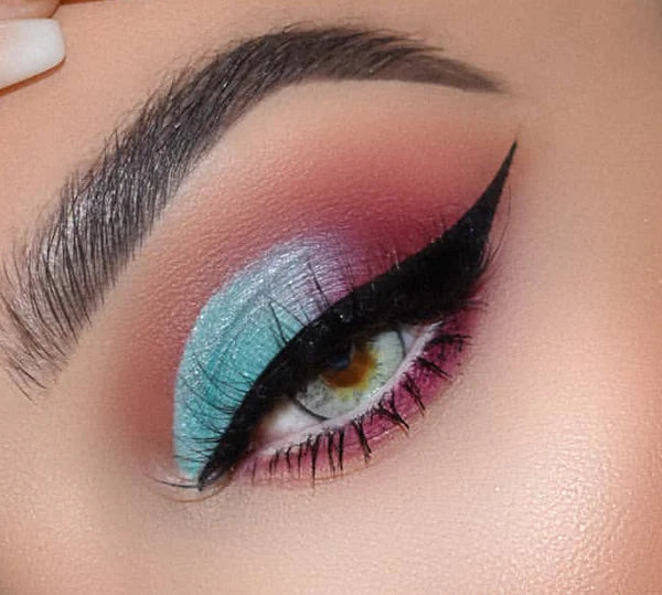 WINTER 2020 EYESHADOW PALETTE/ LIMITED EDITION